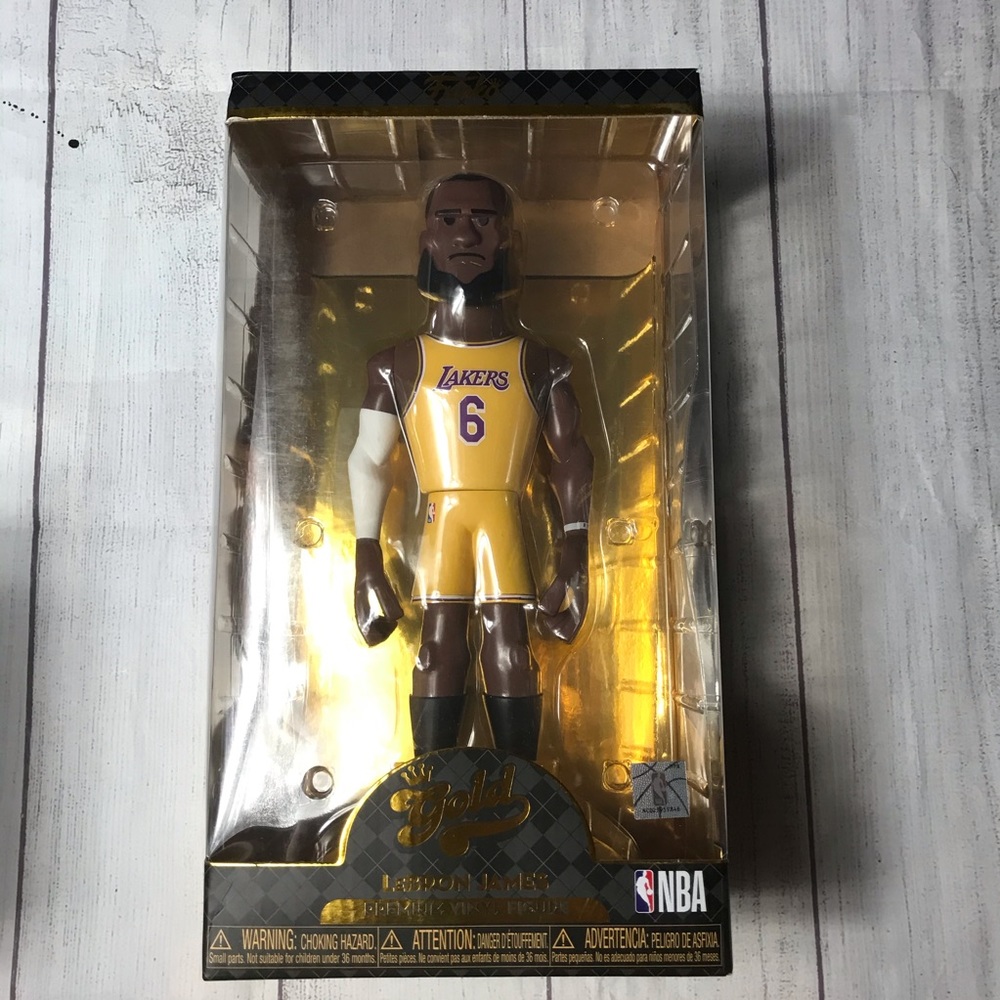 LEBRON JAMES Funko Gold Premium Vinyl Figure 12” LA Lakers Yellow Jersey - (NEW)